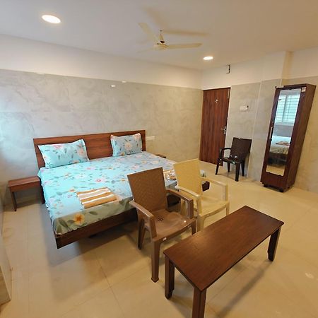 Saibala Lnn Chennai Exterior foto