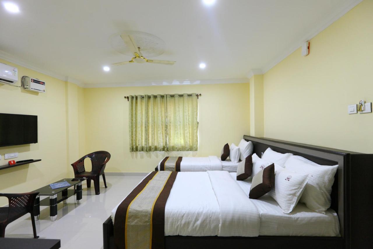 Saibala Lnn Chennai Exterior foto