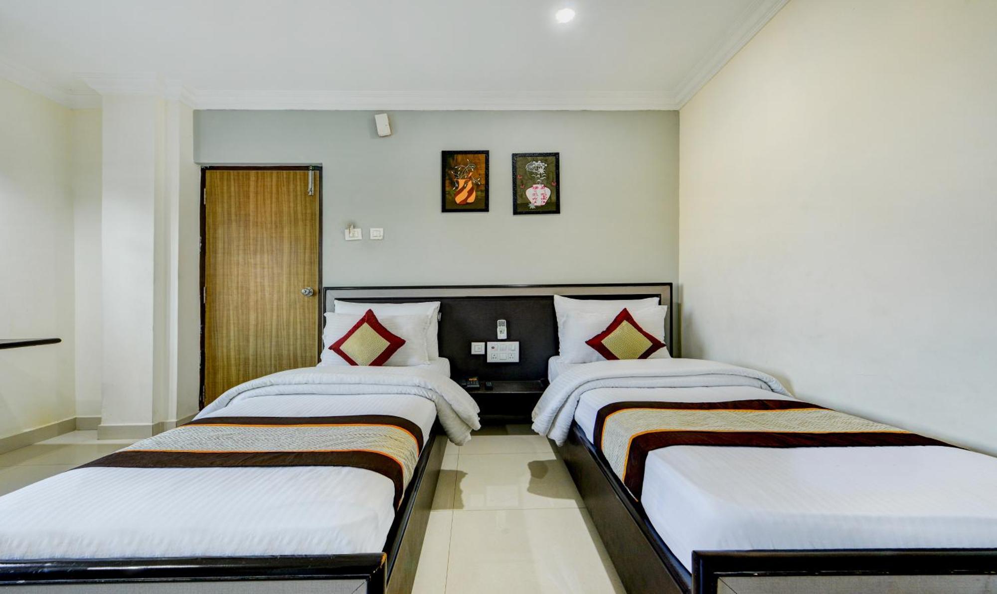 Saibala Lnn Chennai Exterior foto