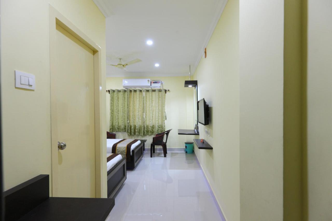 Saibala Lnn Chennai Exterior foto