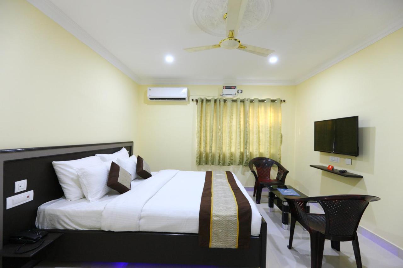 Saibala Lnn Chennai Exterior foto