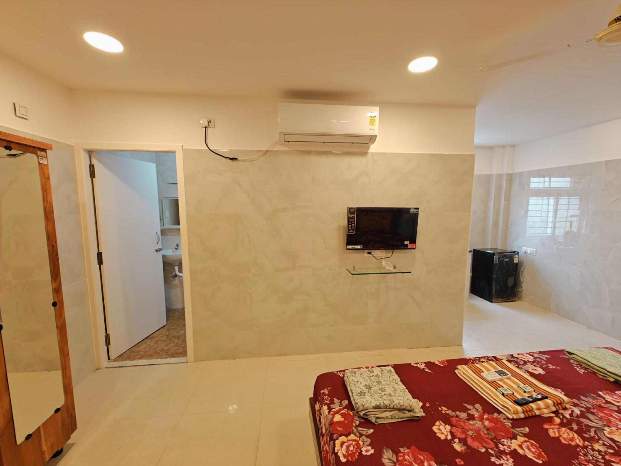 Saibala Lnn Chennai Exterior foto